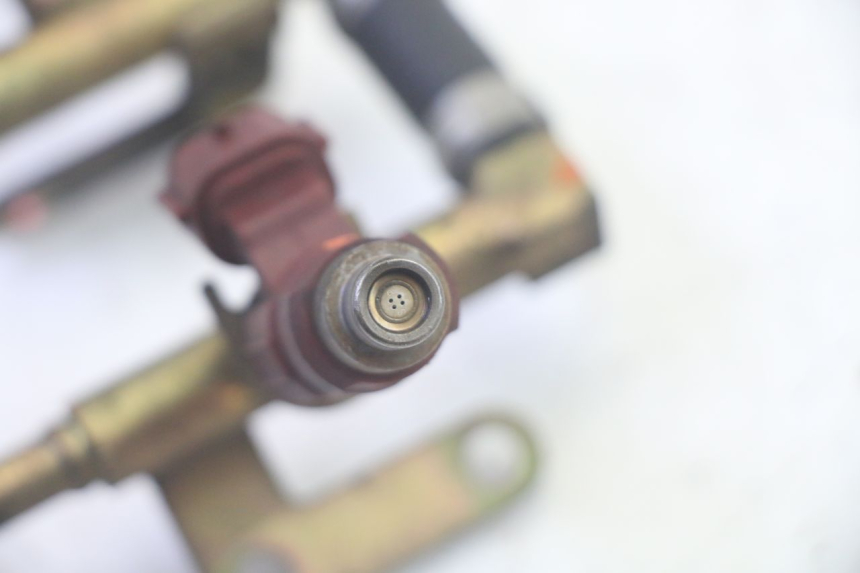 photo de INJECTEUR SUZUKI DL V STROM 1000 (2002 - 2007) - Pièce contrôlée