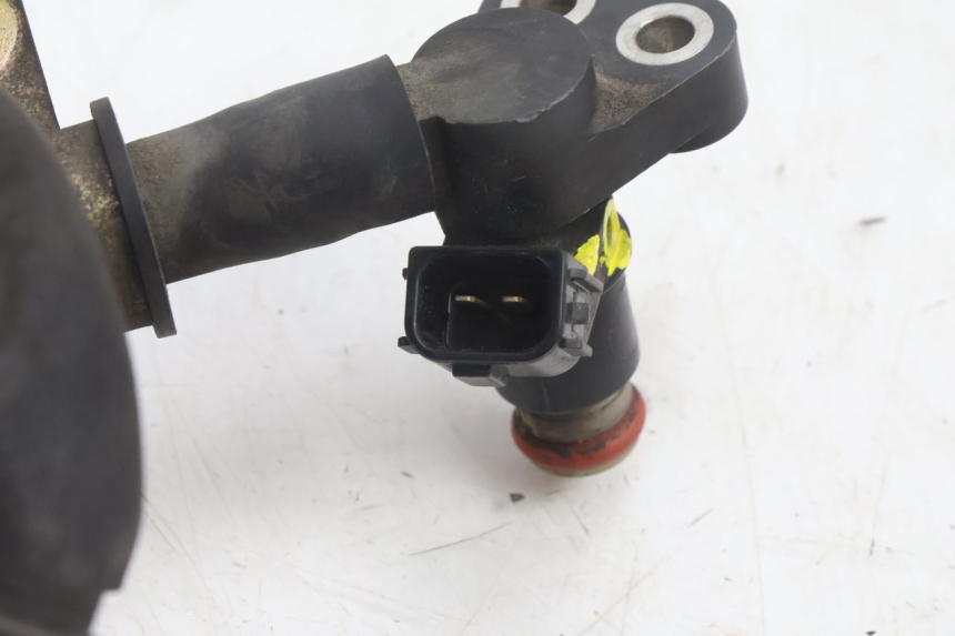 photo de INJECTEUR HONDA FES PANTHEON 125 (2003 - 2007) - Vue d’ensemble