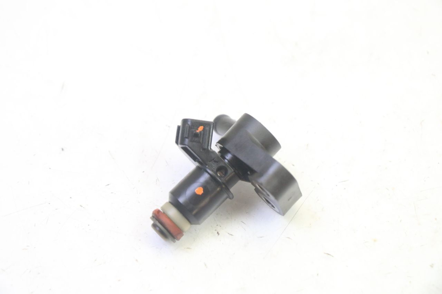 photo de INJECTEUR HONDA FES S-WING SWING ABS 125 (2007 - 2015) - Détail de la pièce