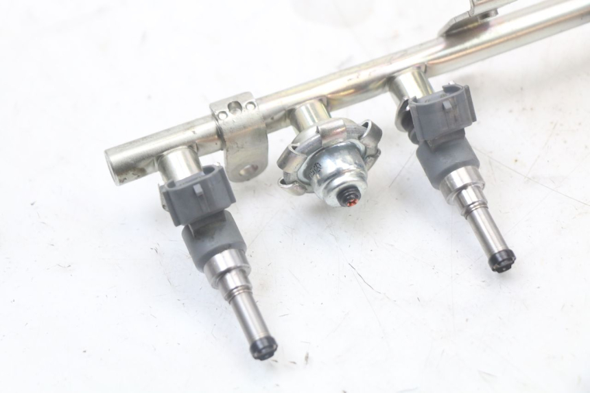 photo de INJECTEUR YAMAHA FJR ABS 1300 (2006 - 2012) - Détail de la pièce