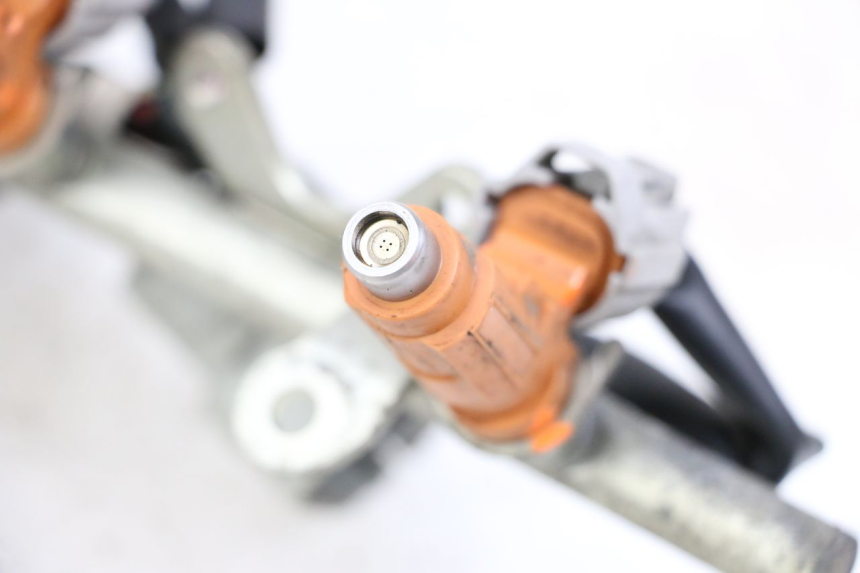 photo de INJECTEUR YAMAHA FJR ABS 1300 (2006 - 2012) - Vue d’ensemble