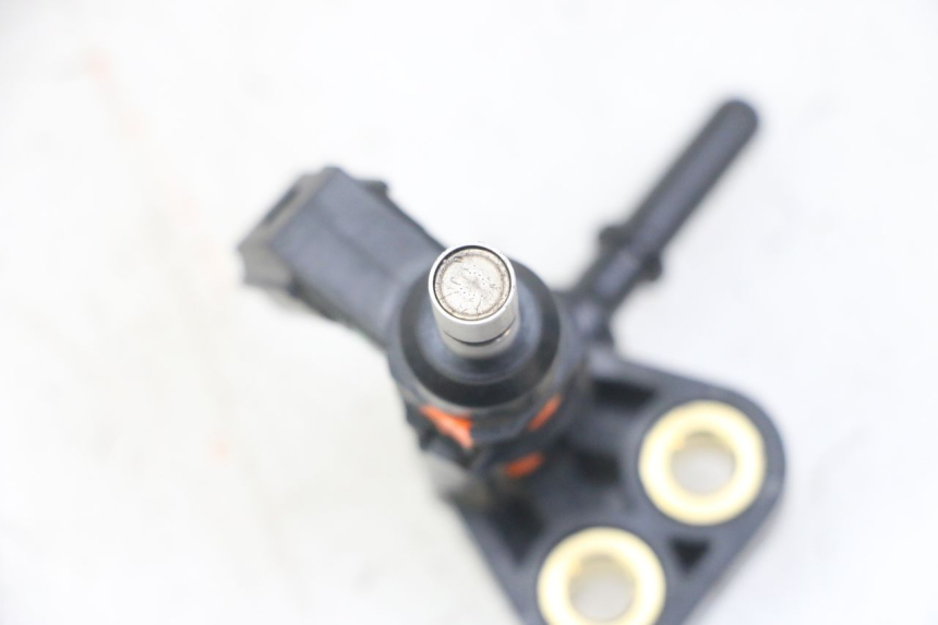 photo de INJECTEUR HONDA FORZA ABS 300 (2013 - 2017) - Autre angle de vue