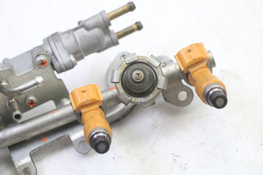 photo de INJECTEUR YAMAHA FZ6 FAZER S2 600 (2007 - 2011) - Gros plan technique