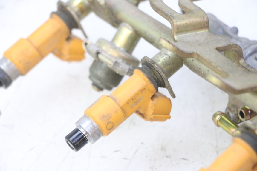 photo de INJECTEUR YAMAHA FZ6 N FAZER 600 (2004 - 2006) - Zoom état d’usage