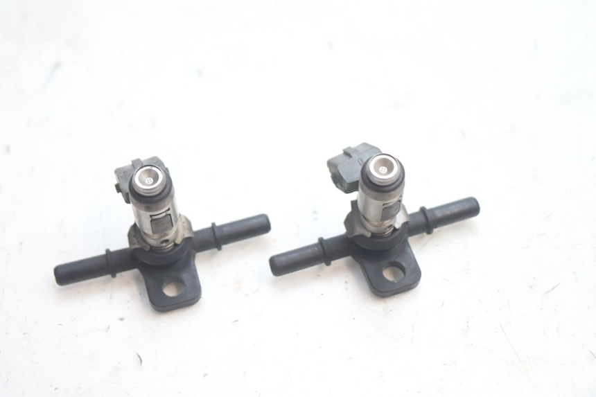 photo de INJECTEUR GILERA GP 800 (2007 - 2013) - Points de fixation