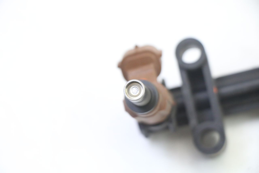 photo de INJECTEUR SUZUKI GSR 750 (2011 - 2017) - Pièce contrôlée