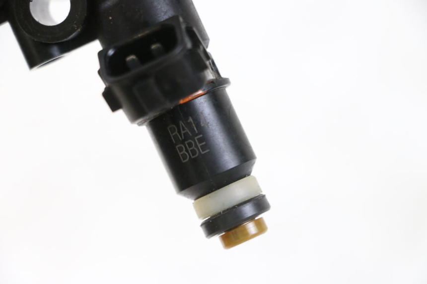 photo de INJECTEUR SUZUKI GSXR GSX-R 1000 (2003 - 2004) - Détail de la pièce