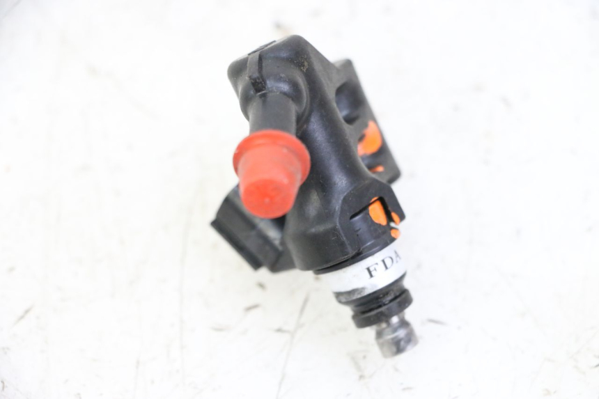 photo de INJECTEUR SYM JOYMAX 125 (2010 - 2017) - Autre angle de vue