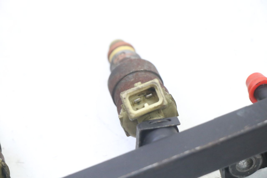 photo de INJECTEUR BMW K 75 RT 750 (1989 - 1997) - Autre angle de vue