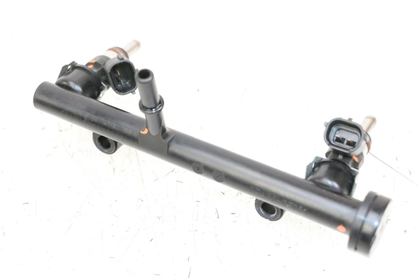 photo de INJECTEUR ROYAL ENFIELD CONTINENTAL GT 650 (2019 - 2024) - Zoom état d’usage