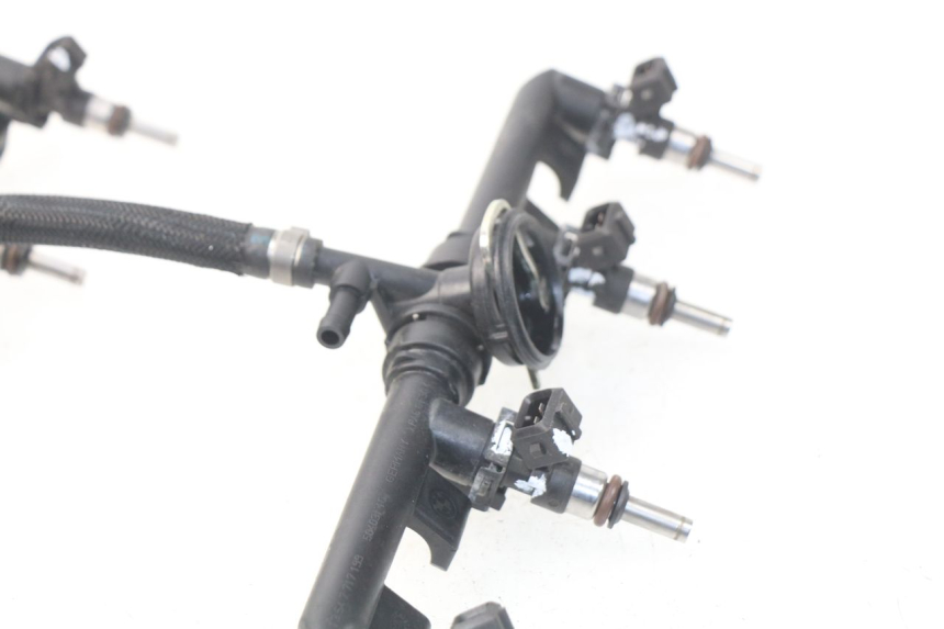 photo de INJECTEUR BMW S RR ABS S1000RR 1000 (2009 - 2011) - Points de fixation