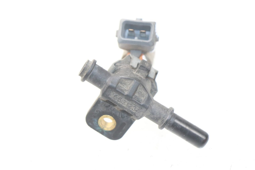 photo de INJECTEUR PEUGEOT SATELIS 300 (2012 - 2015) - Autre angle de vue