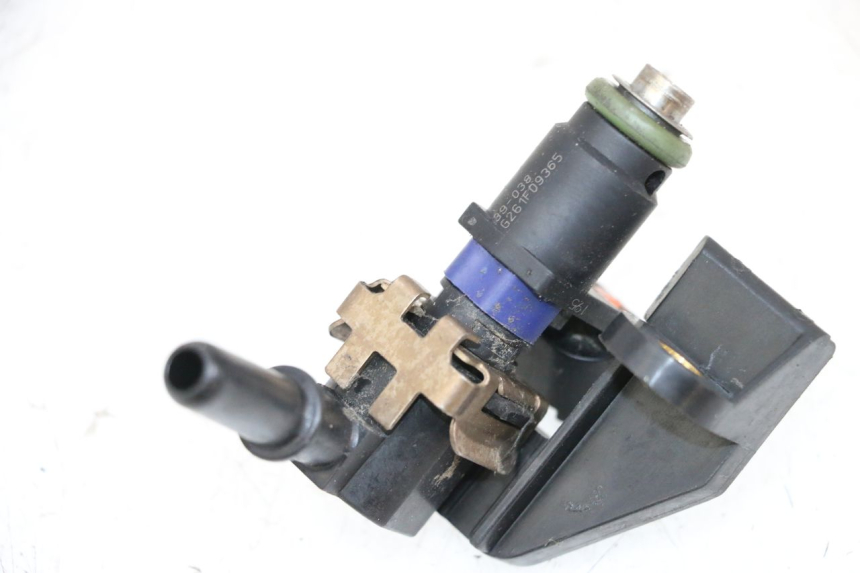 photo de INJECTEUR PEUGEOT SATELIS 125 (2013 - 2018) - Autre angle de vue