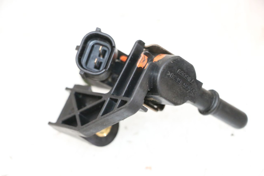 photo de INJECTEUR PEUGEOT SATELIS 125 (2013 - 2018) - Gros plan technique