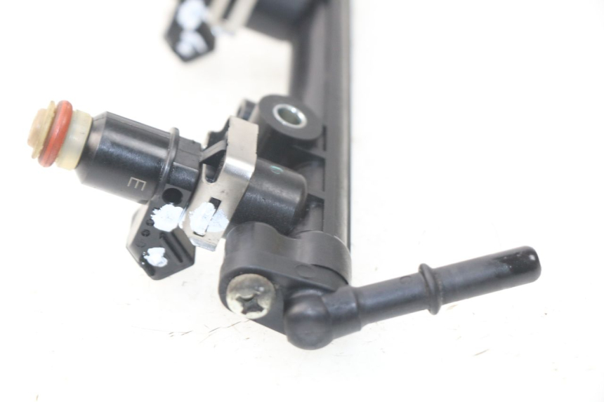 photo de INJECTEUR TRIUMPH SPRINT ST ABS 1050 (2005 - 2007) - Vue d’ensemble