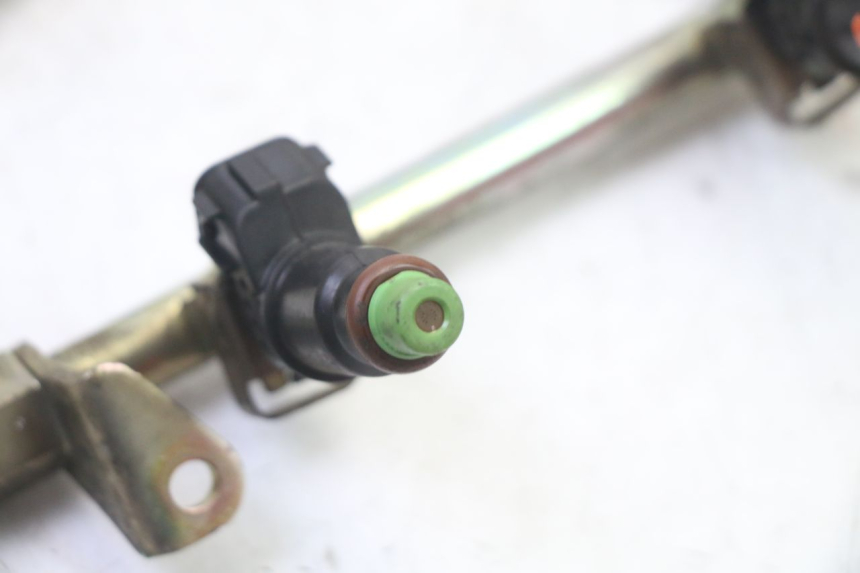 photo de INJECTEUR HONDA ST PAN EUROPEAN 1300 (2002 - 2013) - État de surface