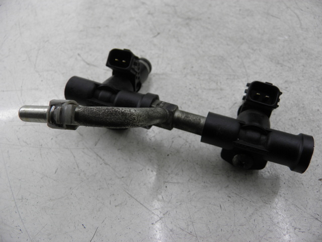 photo de INJECTEUR SUZUKI BURGMAN EXECUTIVE 650 (2008 - 2010) - Gros plan technique