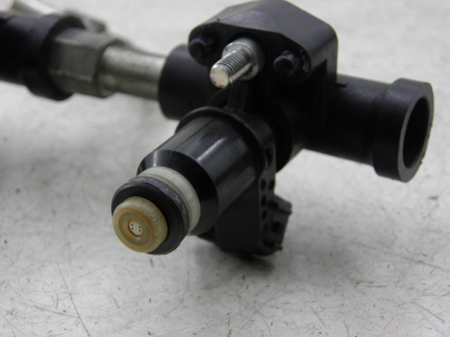 photo de INJECTEUR SUZUKI BURGMAN EXECUTIVE 650 (2008 - 2010) - Vue d’ensemble