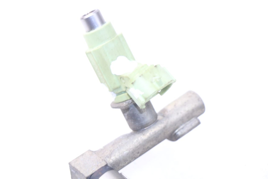 photo de INJECTEUR SUZUKI SV S ABS 650 (2003 - 2009) - Gros plan technique