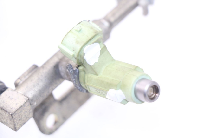 photo de INJECTEUR SUZUKI SV S ABS 650 (2003 - 2009) - Points de fixation