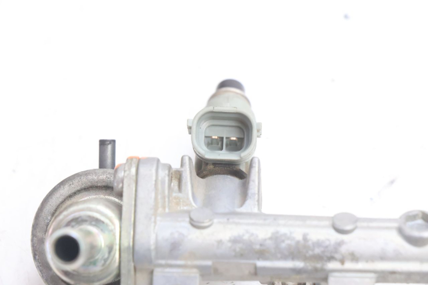 photo de INJECTEUR YAMAHA TDM ABS 900 (2002 - 2014) - Zoom état d’usage