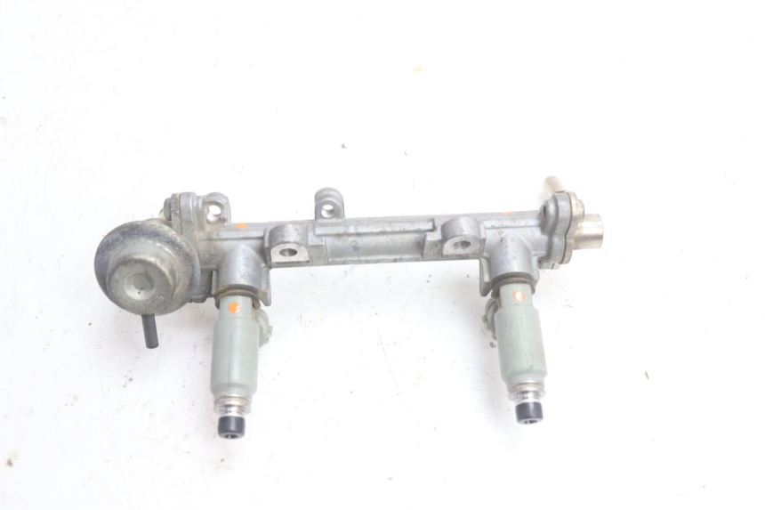 photo de INJECTEUR YAMAHA TDM ABS 900 (2002 - 2014) - Gros plan technique