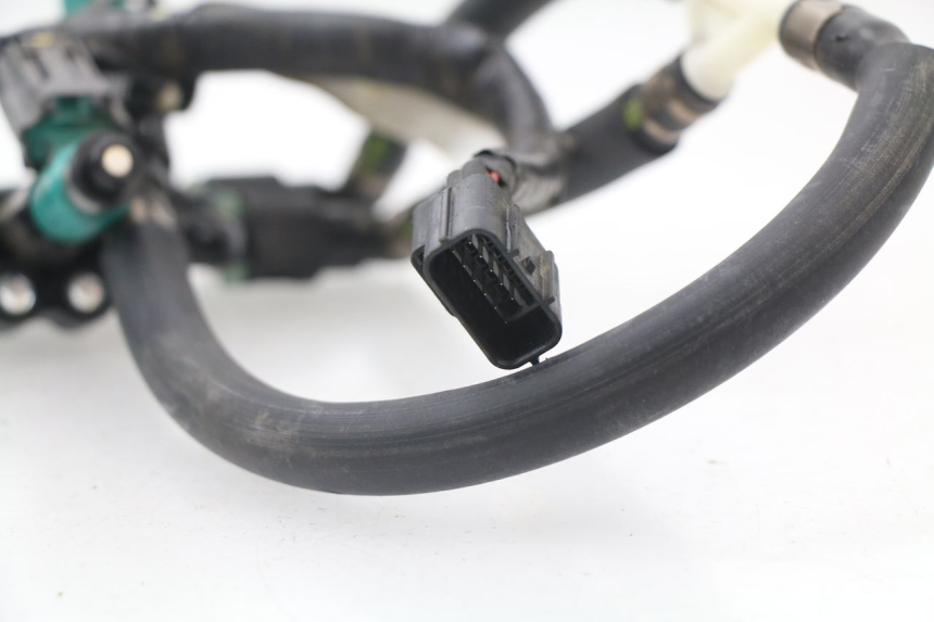 photo de INJECTEUR HONDA VFR F 1200 (2010 - 2015) - Points de fixation