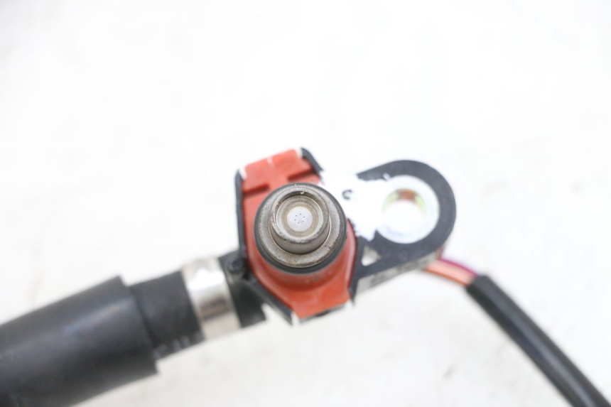 photo de INJECTEUR YAMAHA X-MAX XMAX 125 (2010 - 2013) - Zoom état d’usage