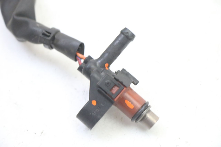 photo de INJECTEUR YAMAHA XMAX X-MAX 125 (2006 - 2009) - Zoom état d’usage