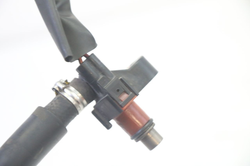 photo de INJECTEUR YAMAHA X-MAX XMAX 125 (2010 - 2013) - Autre angle de vue