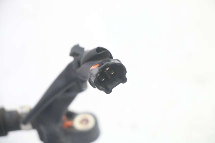 photo de INJECTEUR YAMAHA X-MAX XMAX 125 (2010 - 2013) - Gros plan technique