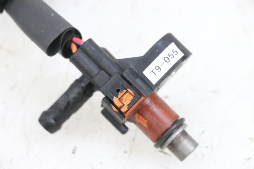 photo de INJECTEUR YAMAHA XMAX X-MAX 125 (2006 - 2009) - Autre angle de vue