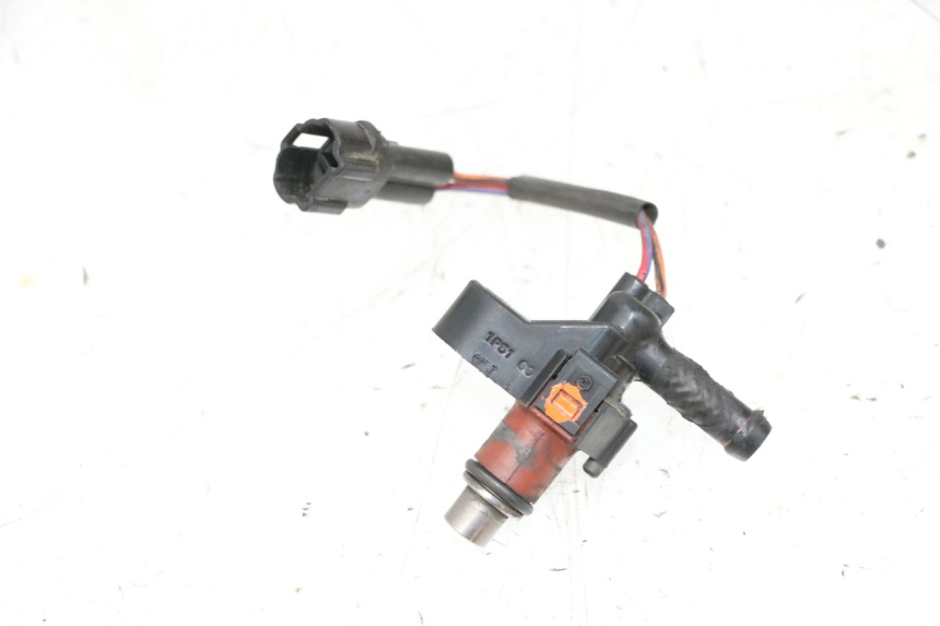 photo de INJECTEUR YAMAHA XMAX X-MAX 125 (2006 - 2009) - Autre angle de vue