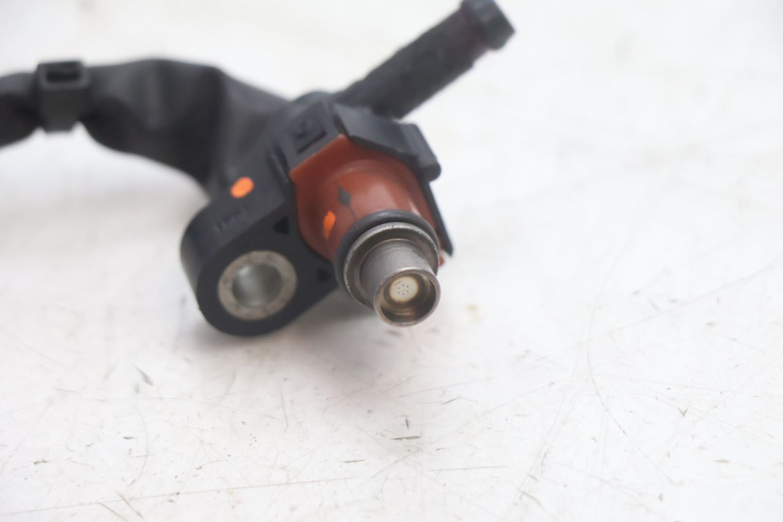 photo de INJECTEUR YAMAHA XMAX X-MAX 125 (2006 - 2009) - État de surface