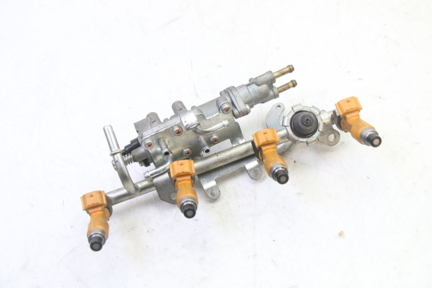 photo de INJECTEUR YAMAHA XJ6 ABS 600 (2008 - 2016) - Gros plan technique