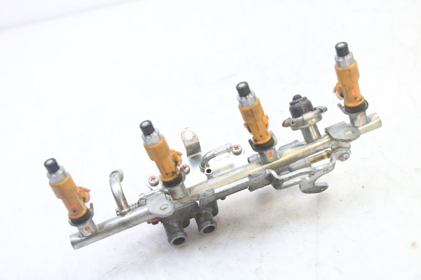 photo de INJECTEUR YAMAHA XJ6 ABS 600 (2008 - 2016) - Points de fixation