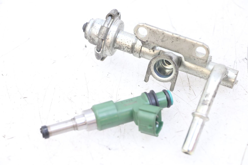 photo de INJECTEUR YAMAHA XT X 660 (2004 - 2016) - Points de fixation