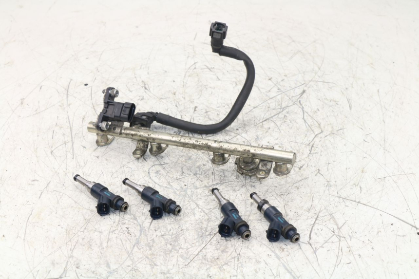 photo de INJECTEUR YAMAHA FZ1 FAZER 1000 (2007 - 2009) - État de surface