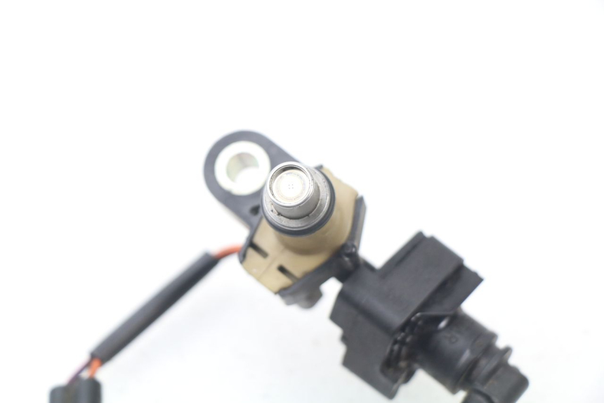 photo de INJECTEUR YAMAHA YBR 125 (2007 - 2009) - Autre angle de vue