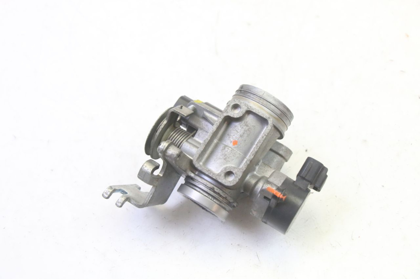 photo de INJECTION SUZUKI BURGMAN 125 (2007 - 2014) - Autre angle de vue