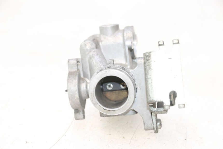 photo de INJECTION SUZUKI BURGMAN 125 (2007 - 2014) - Gros plan technique
