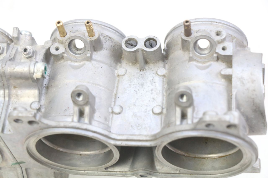 photo de INJECTION HONDA CB R 1000 (2018 - 2023) - Marquages et références