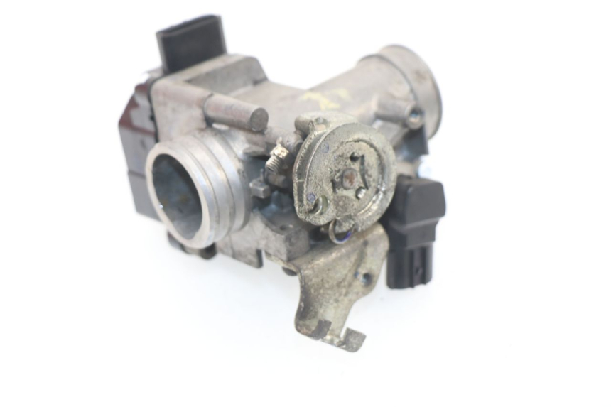 photo de INJECTION HONDA CBF 125 (2009 - 2015) - Autre angle de vue