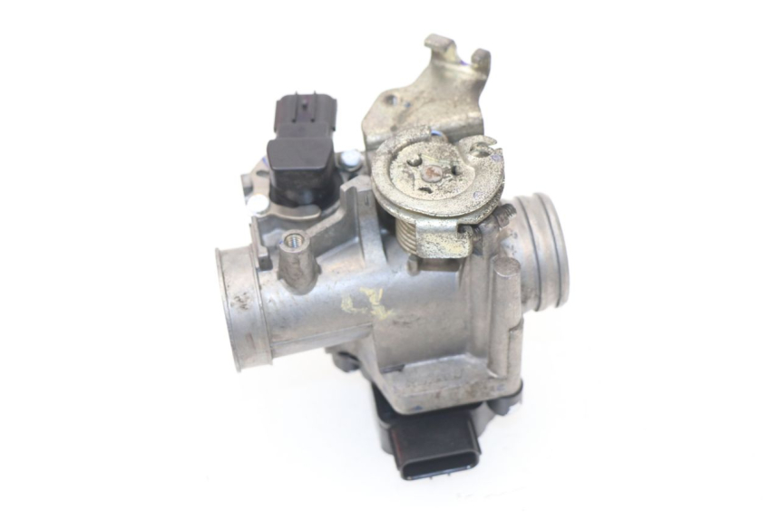 photo de INJECTION HONDA CBF 125 (2009 - 2015) - Gros plan technique