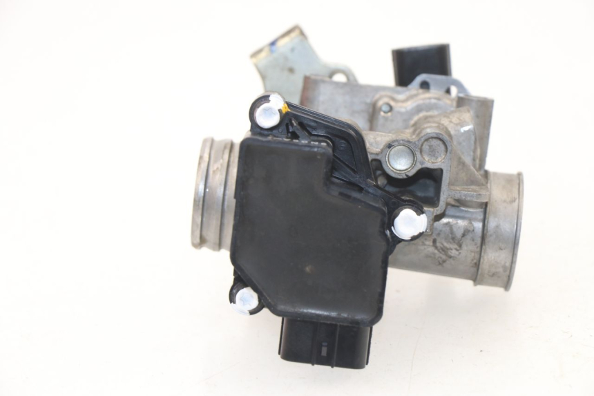 photo de INJECTION HONDA CBF 125 (2009 - 2015) - État de surface