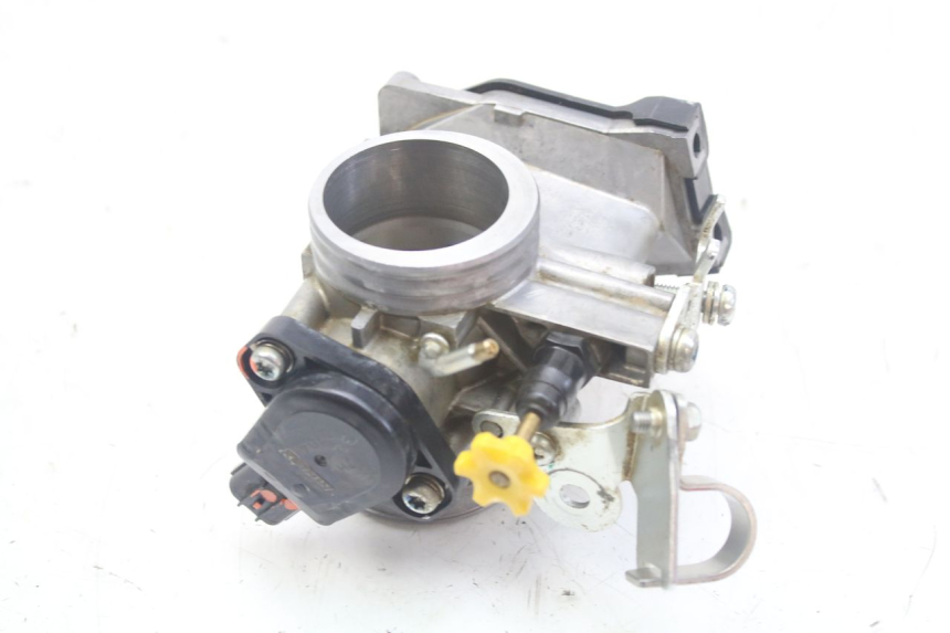 photo de INJECTION HONDA CRF 250 (2010 - 2013) - Gros plan technique