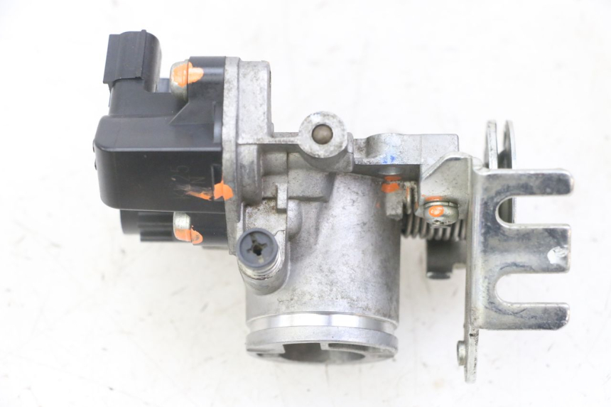 photo de INJECTION HONDA CRF-F CRF F 110 (2019 - 2022) - Gros plan technique