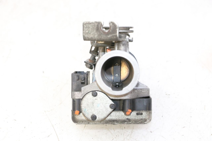 photo de INJECTION HONDA FES S-WING SWING ABS 125 (2007 - 2015) - Autre angle de vue