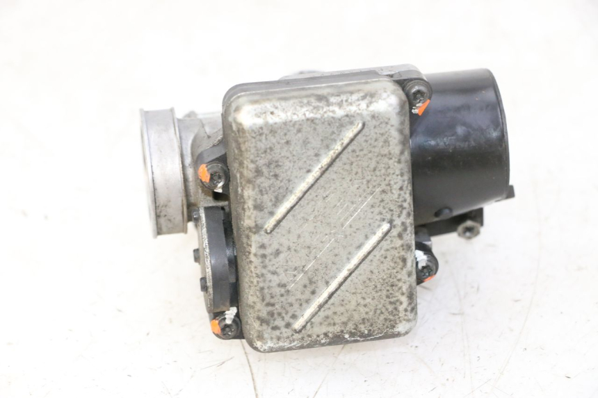 photo de INJECTION HONDA FES S-WING SWING ABS 125 (2007 - 2015) - État de surface