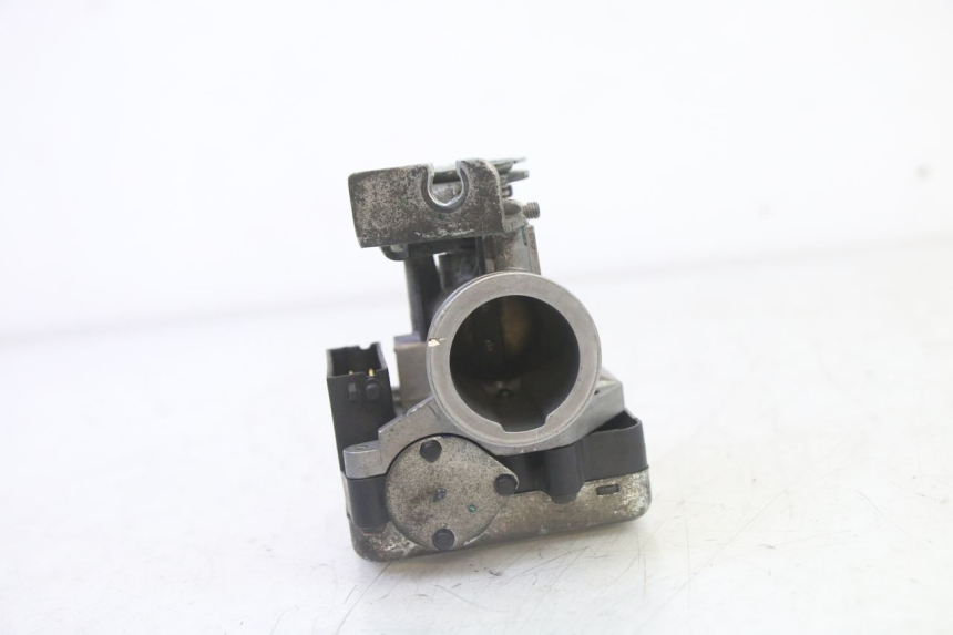 photo de INJECTION HONDA FES S-WING SWING ABS 125 (2007 - 2015) - Gros plan technique